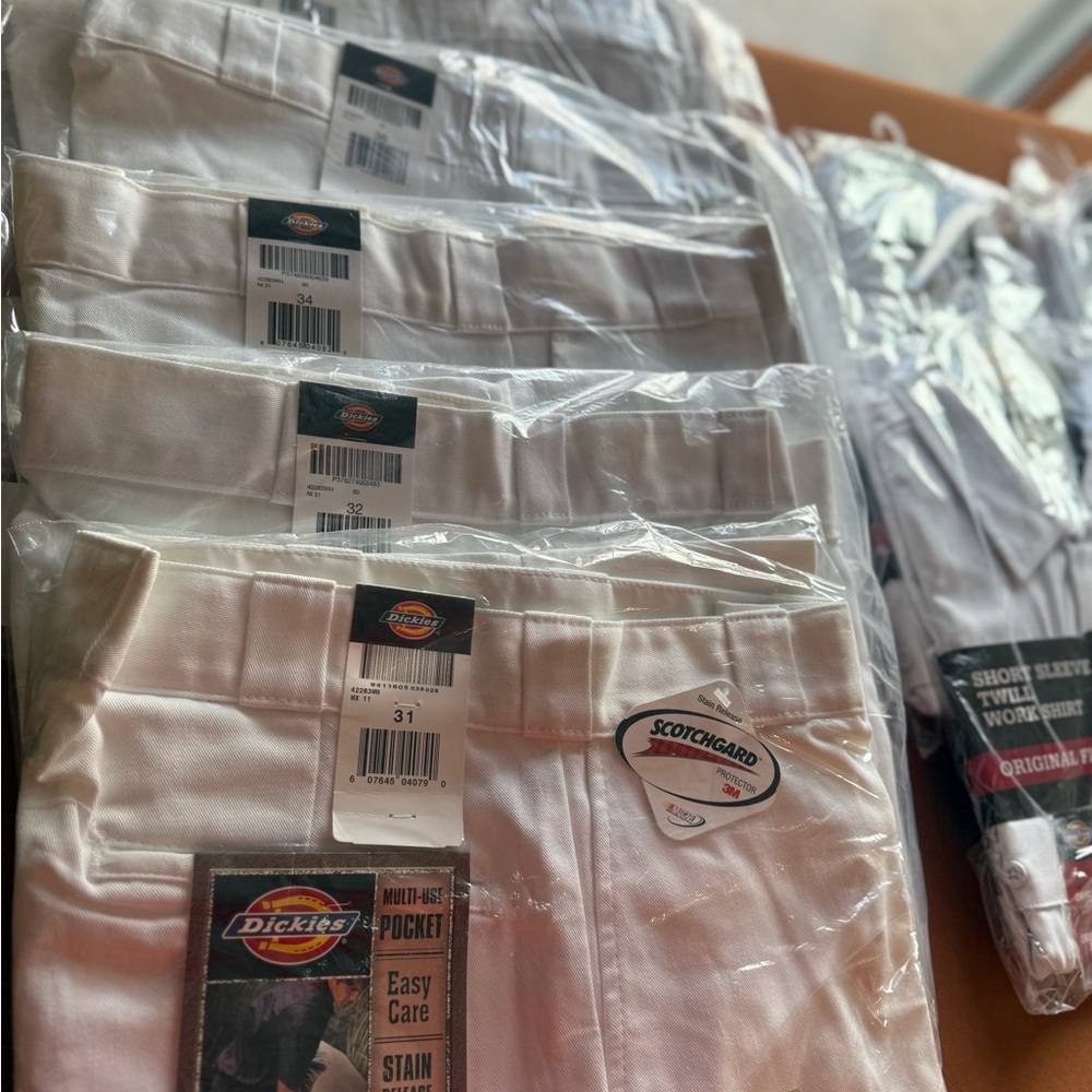 Dickies White Short Sleeve Twill Work Shirt and shorts